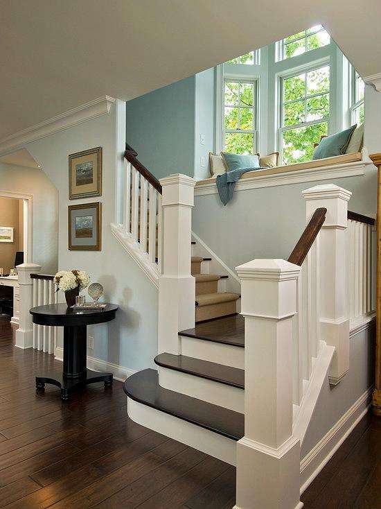 视觉癖 热门主题       房屋空间的面积巨细会直接影响楼梯造型的挑选